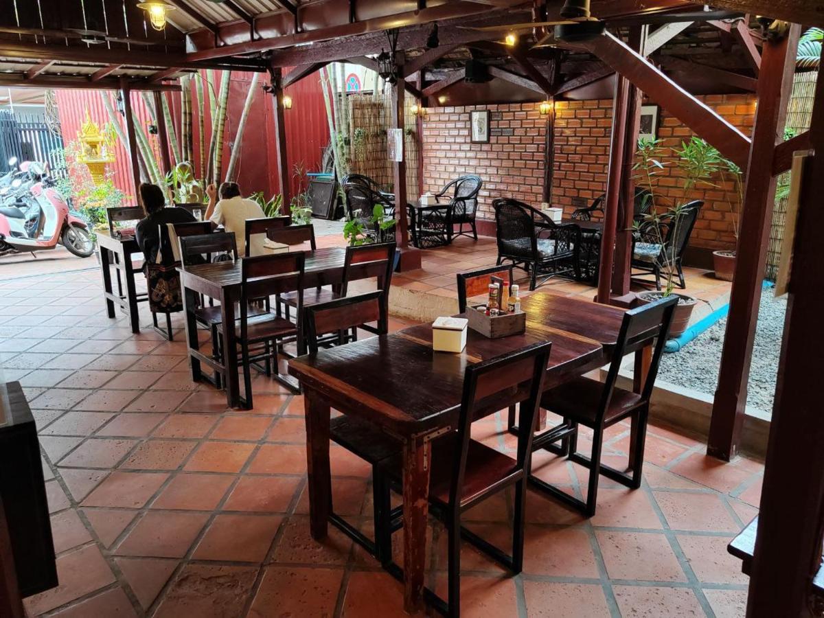 Soben Cafe Guesthouse & Restaurant Ciudad de Siem Riep Exterior foto