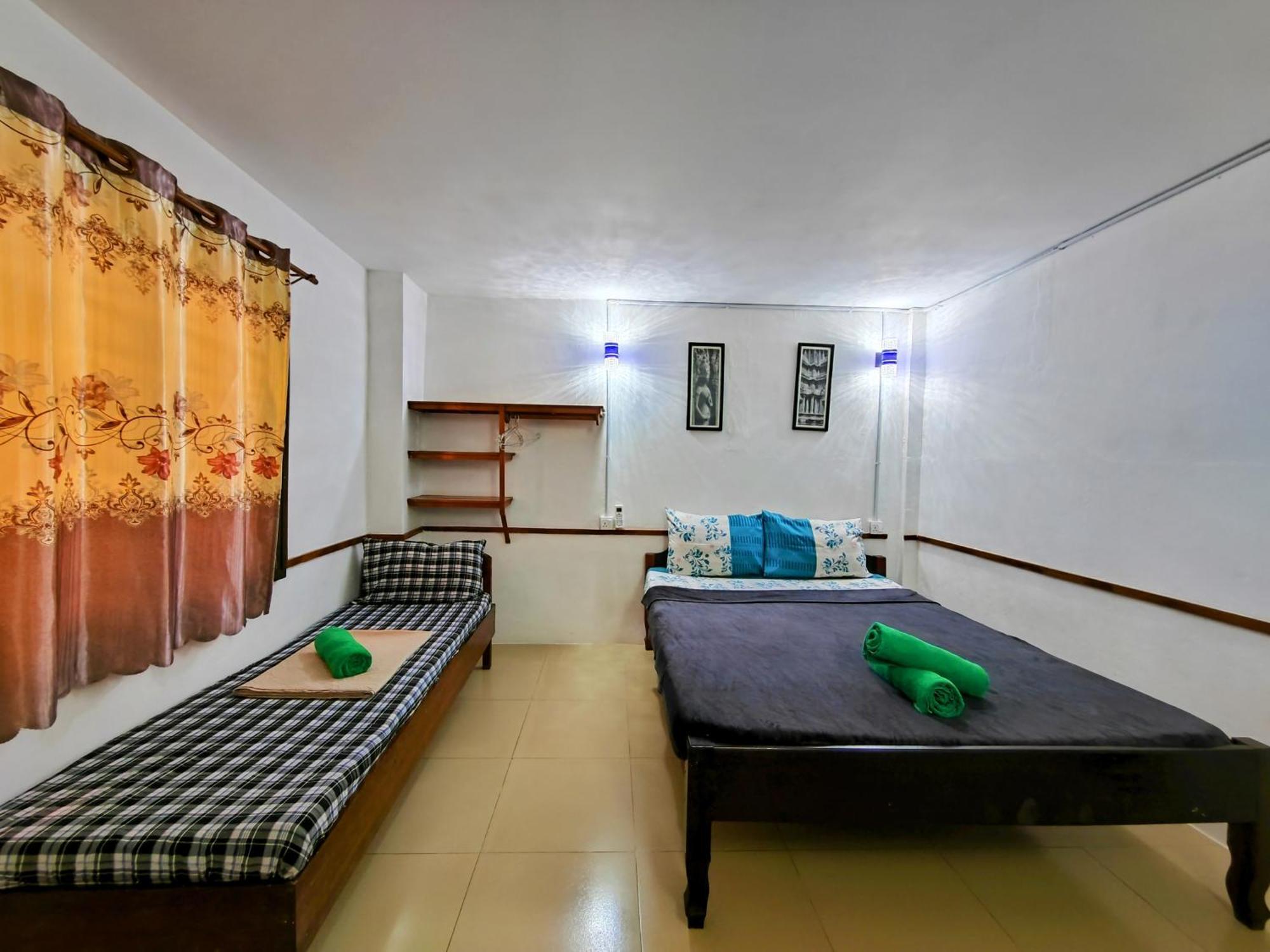 Soben Cafe Guesthouse & Restaurant Ciudad de Siem Riep Habitación foto